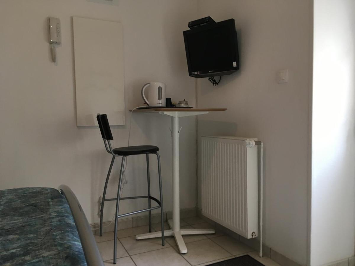 Chambre Du Verger Francheville  Екстериор снимка
